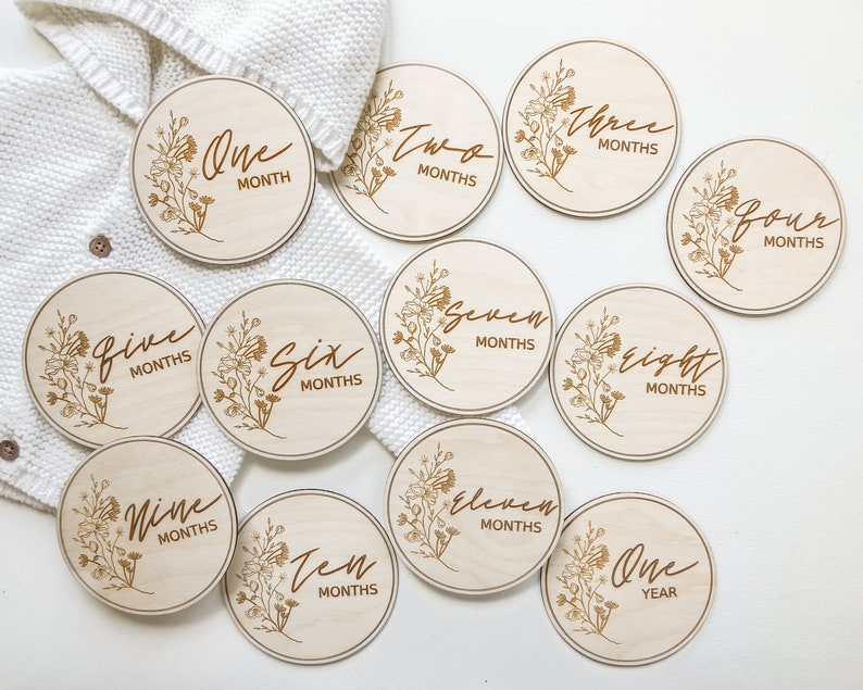 Disques bébé en bois personnalisés